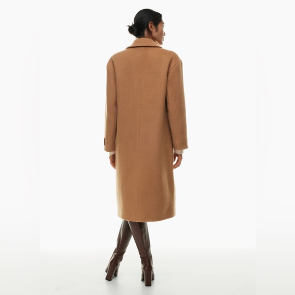 Wilfred
The Only Coat - Picture 4 of 11